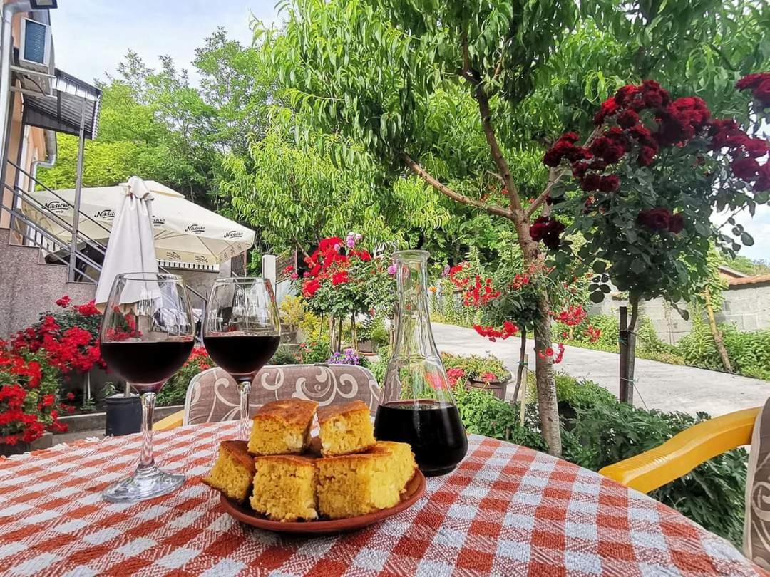 "Pivnica I Smestaj Jovanovic"- Rogljevacke Pivnice Rogljevo Exteriér fotografie