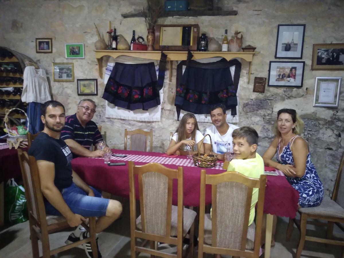 "Pivnica I Smestaj Jovanovic"- Rogljevacke Pivnice Rogljevo Exteriér fotografie